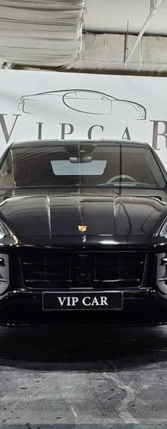 Porsche Cayenne Coupe Turbo GT — 3