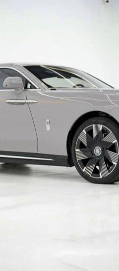 Rolls-Royce Spectre — 2