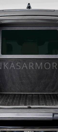 Land-Rover Defender Guard INKAS B6+ — 5